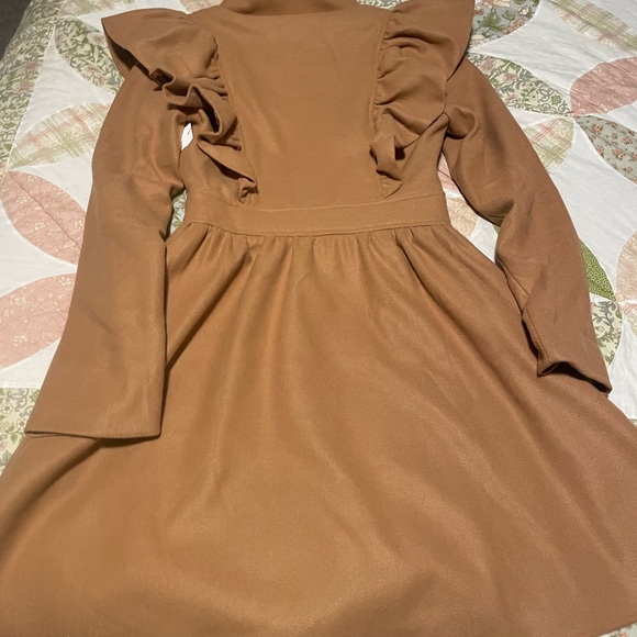 Aura Exaggerated Ruffled Double Breasted Coat Camel NWT SMALL Red dress Botique - Picture 8 of 9